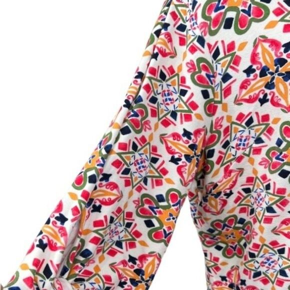 Crown & Ivy Knit Top Blouse Petite Size PXL Multicolor Floral Keyhole Happycore - Picture 5 of 11